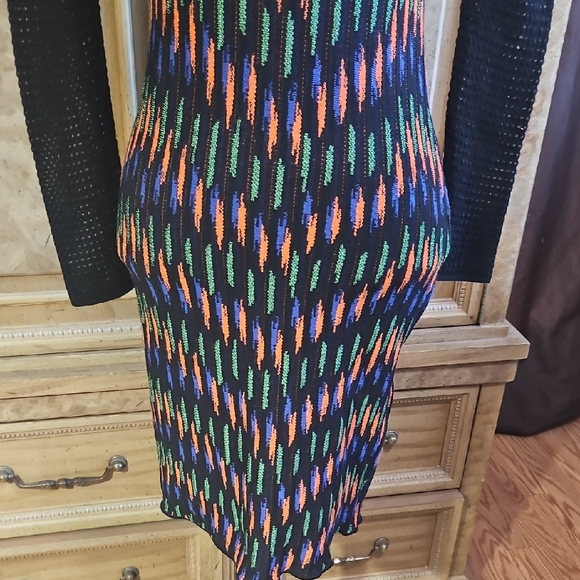 Missoni Vibrant Knit Patterned Dress with Black Textured Sleeves New Size 36 (0) - Picture 10 of 14